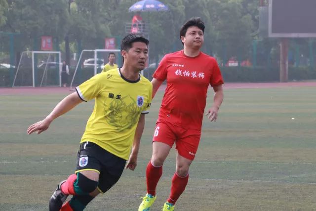 官方：苏格兰队与主帅史蒂夫·克拉克续约至2030年世界杯